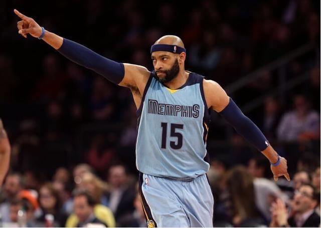 也让他荣膺 也让他荣膺