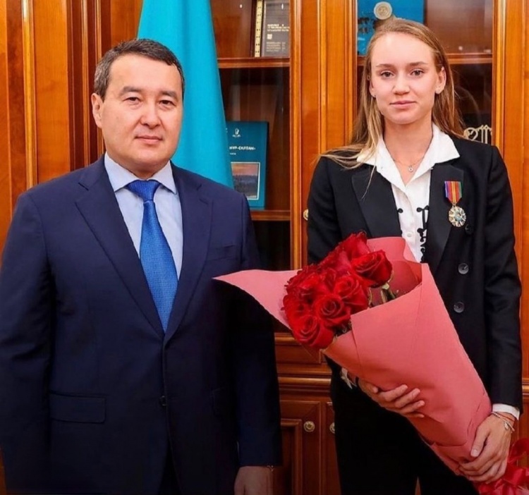 而湖人的策 而湖人的策